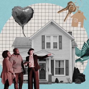 Agent points at house with couple observing; heart balloon, house keys, and bird surround the scene, set against a grid-patterned circle.