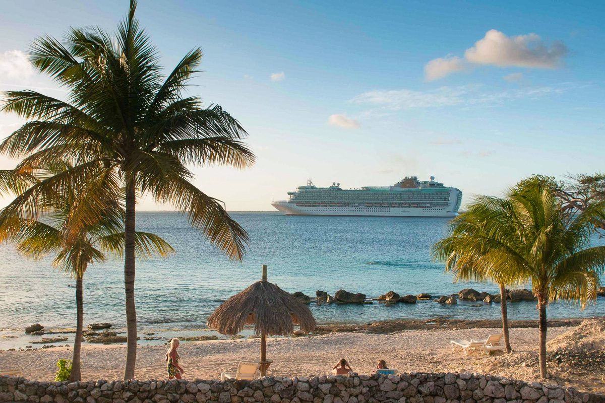 13 Least-Crowded Islands in the Caribbean